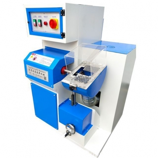 Shoe roughing machine